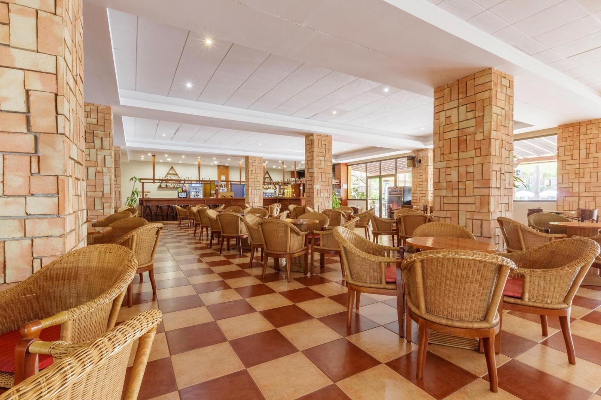 Apartamentos Best Alcazar La Herradura  Ngoại thất bức ảnh