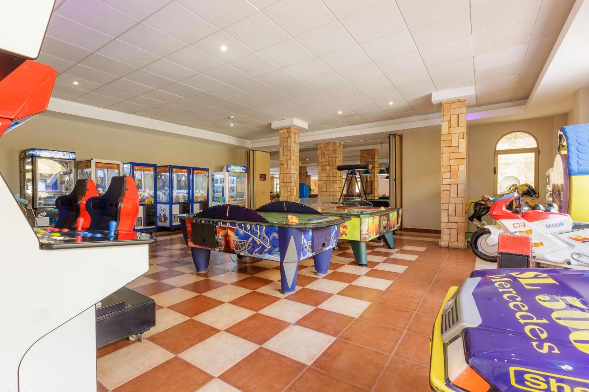 Apartamentos Best Alcazar La Herradura  Ngoại thất bức ảnh